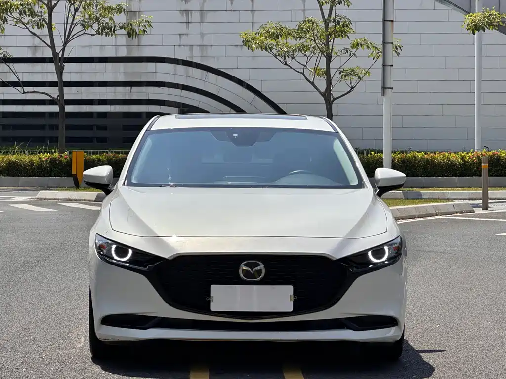 Mazda 3 Axela — фото 2