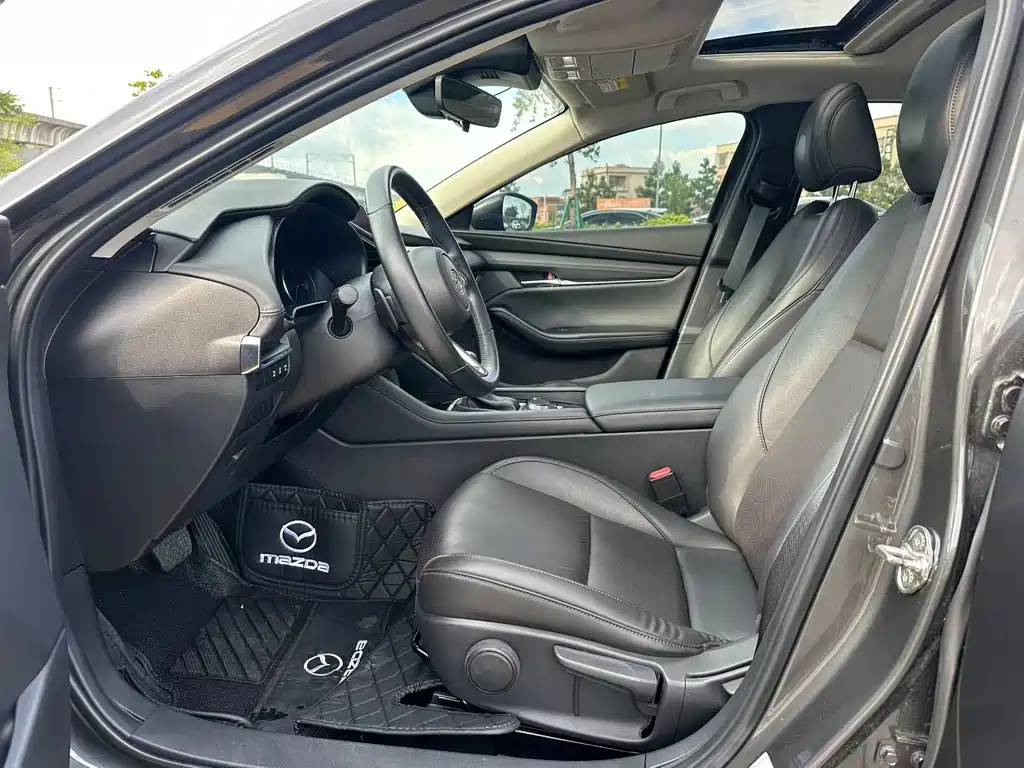 Mazda 3 Axela — фото 7