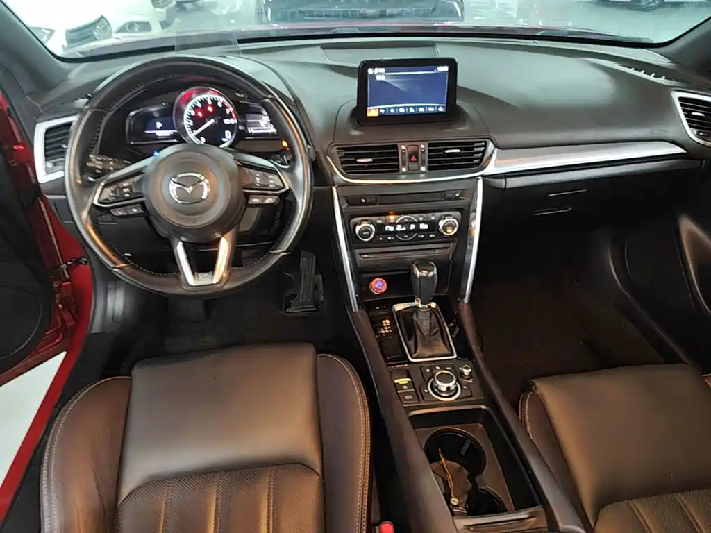 Mazda CX-4 — фото 13