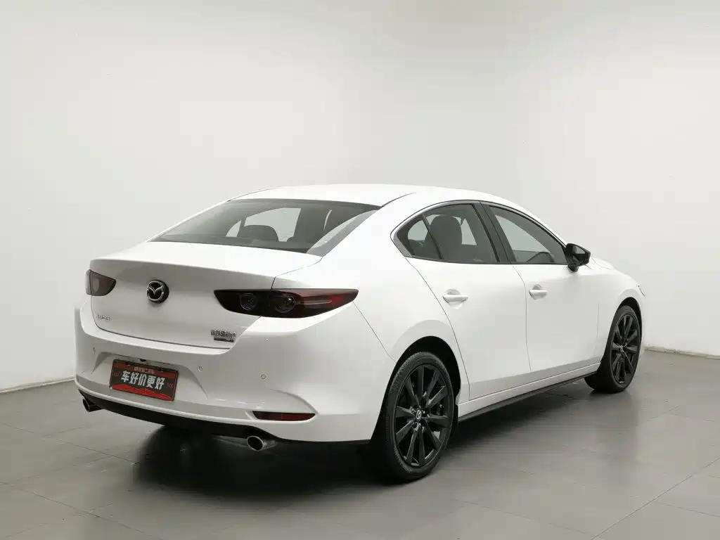 Mazda 3 Axela — фото 2