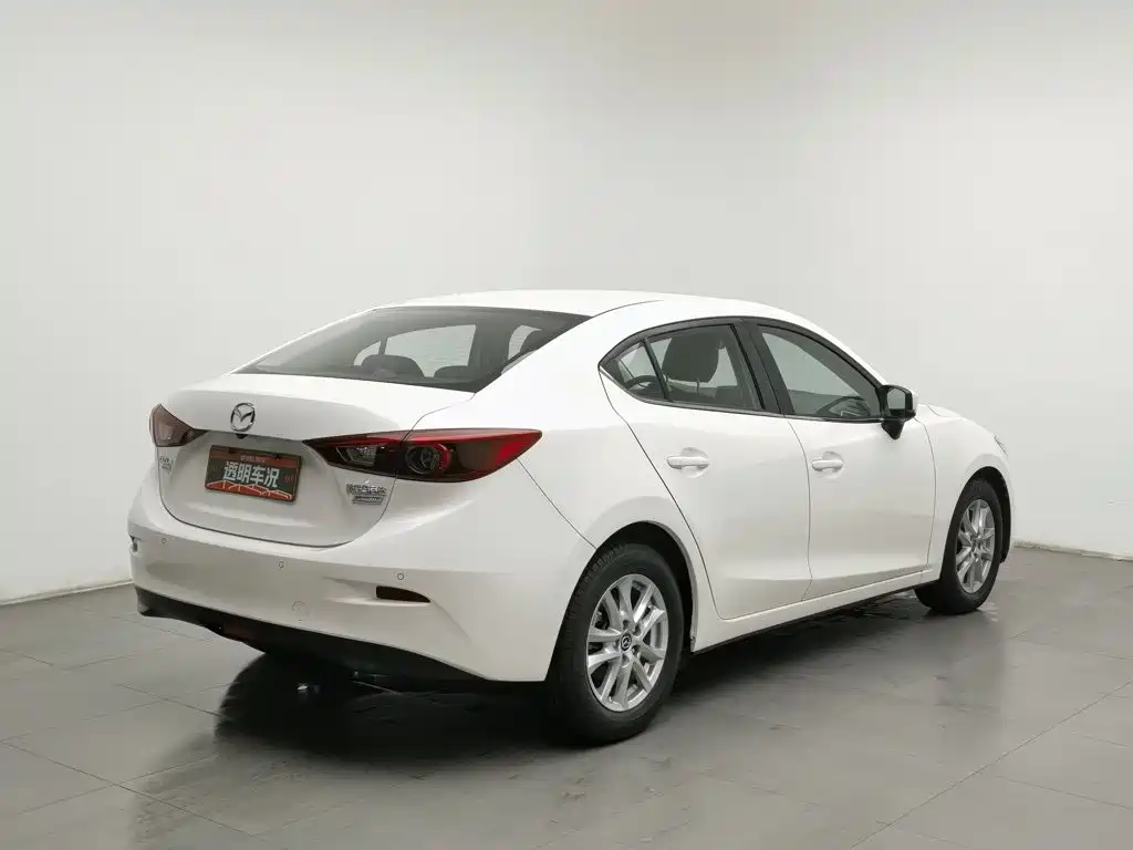 Mazda 3 Axela — фото 2