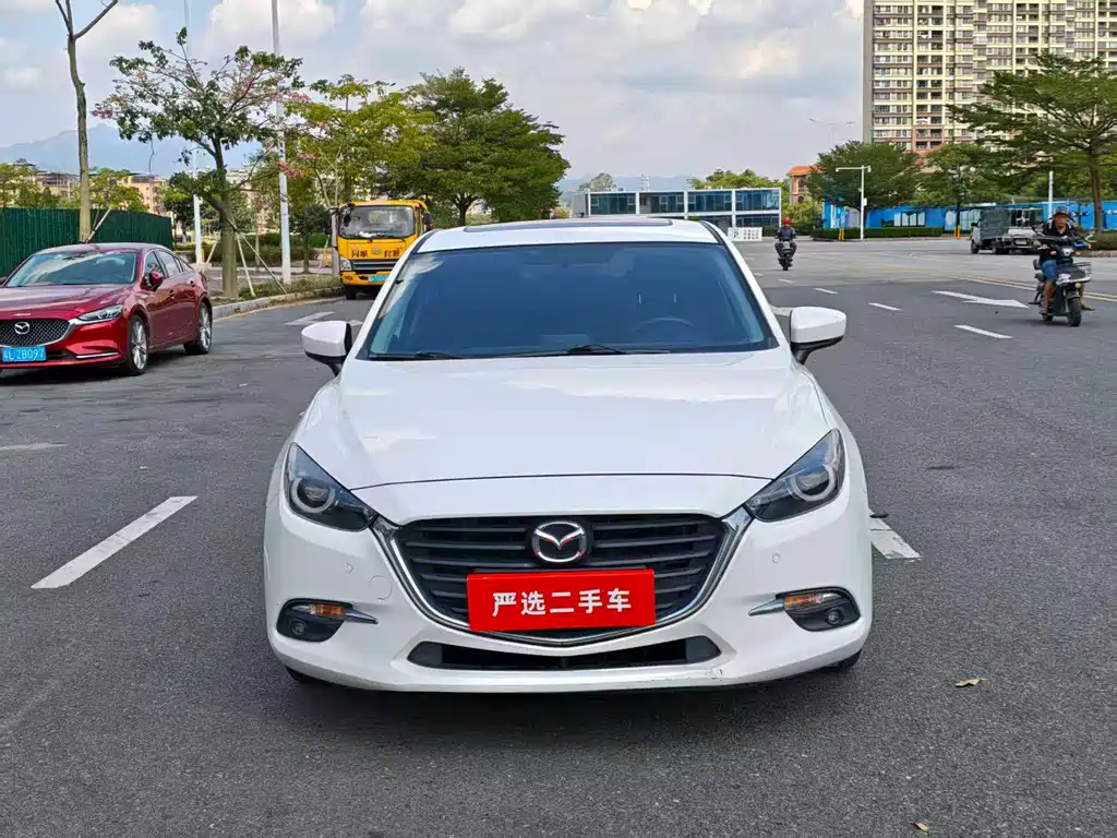 Mazda 3 Axela — фото 3