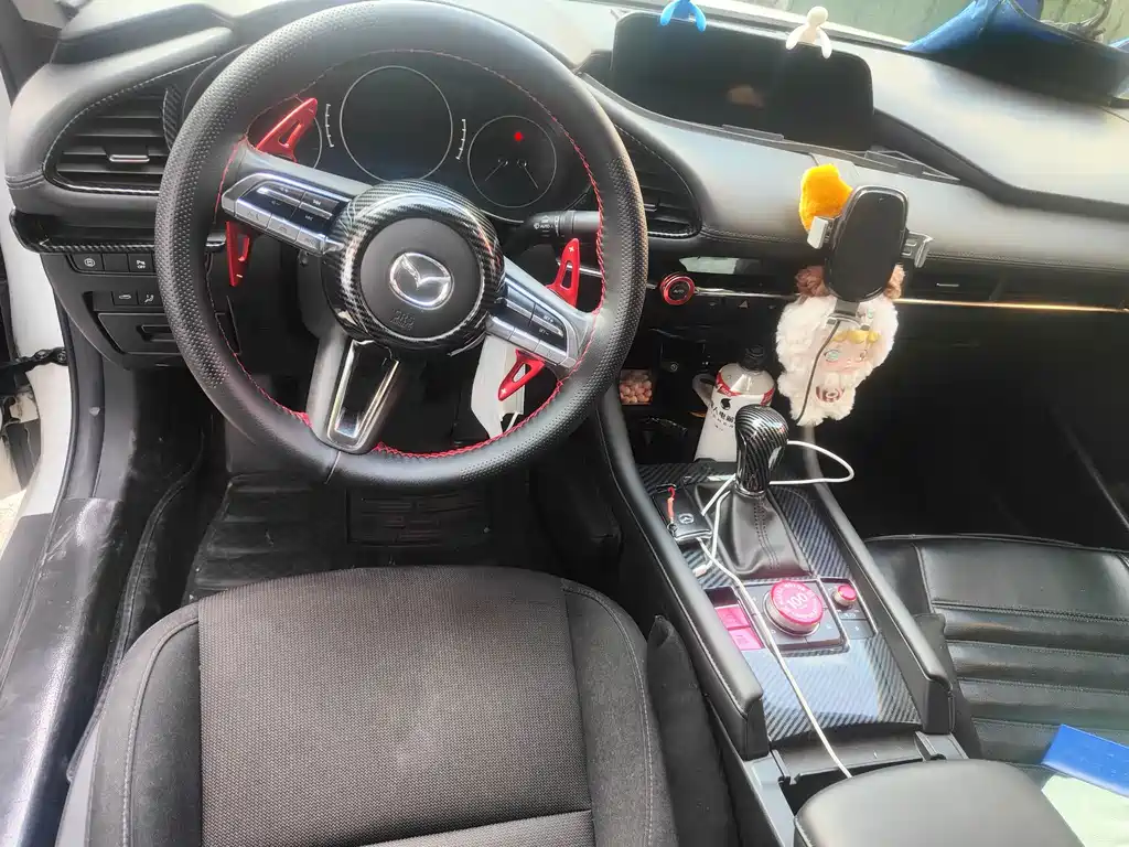Mazda 3 Axela — фото 4