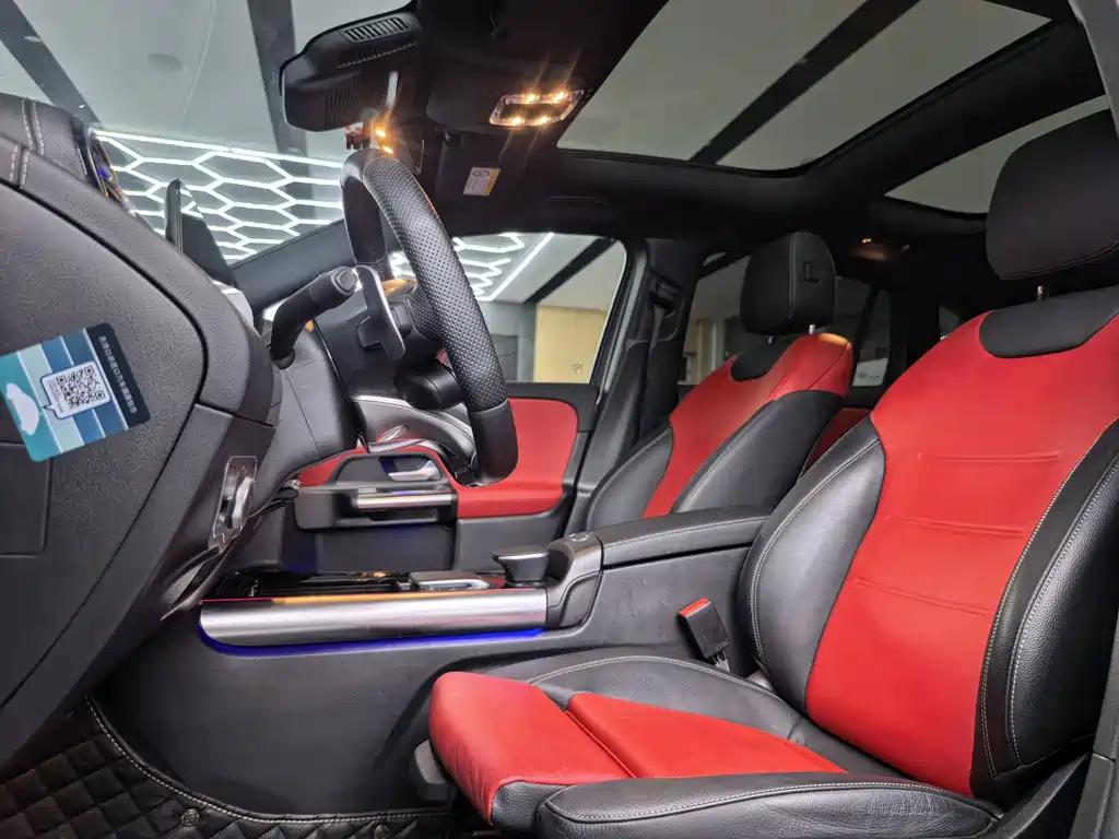 Mercedes-Benz GLA AMG — фото 17
