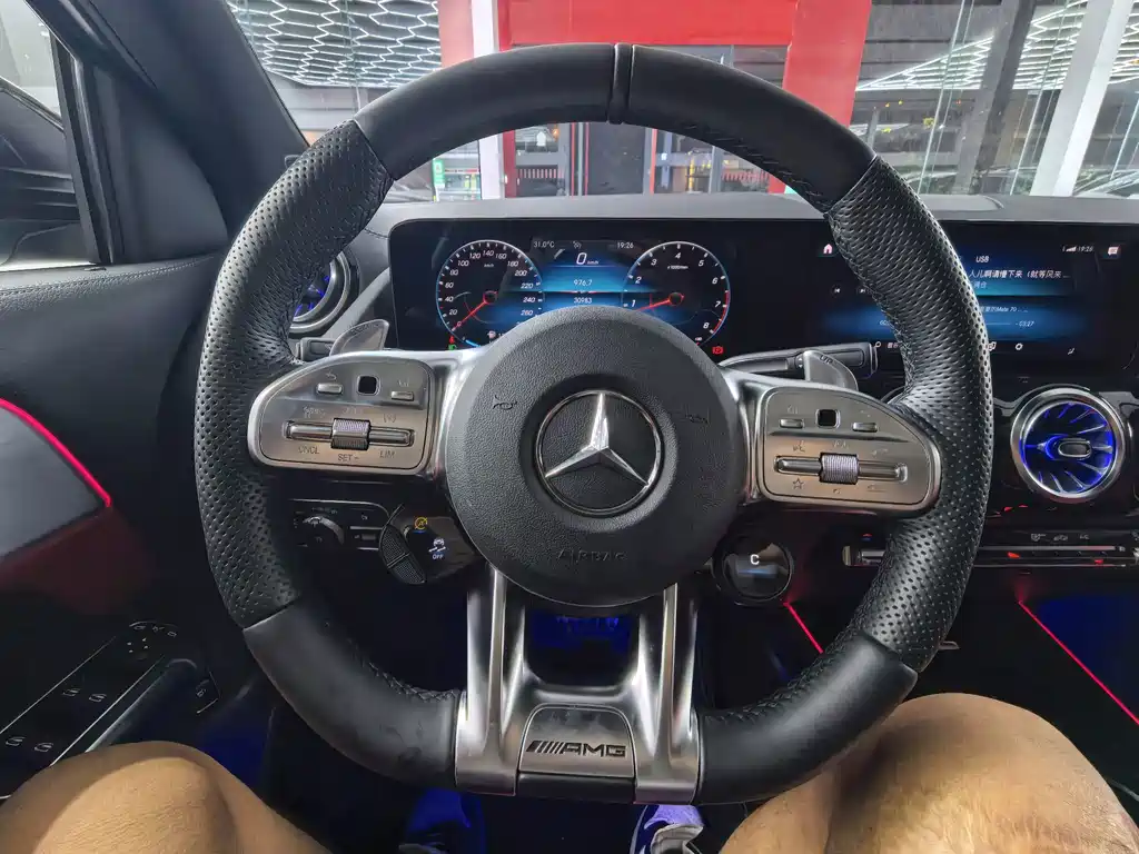 Mercedes-Benz GLA AMG — фото 19