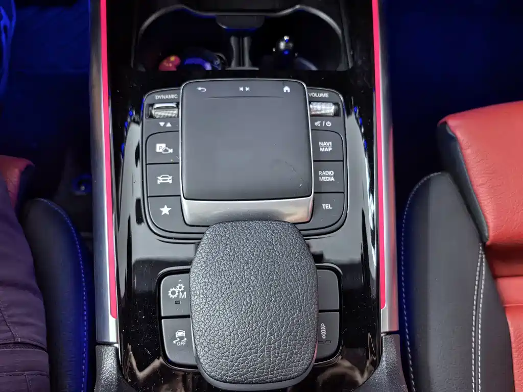 Mercedes-Benz GLA AMG — фото 22