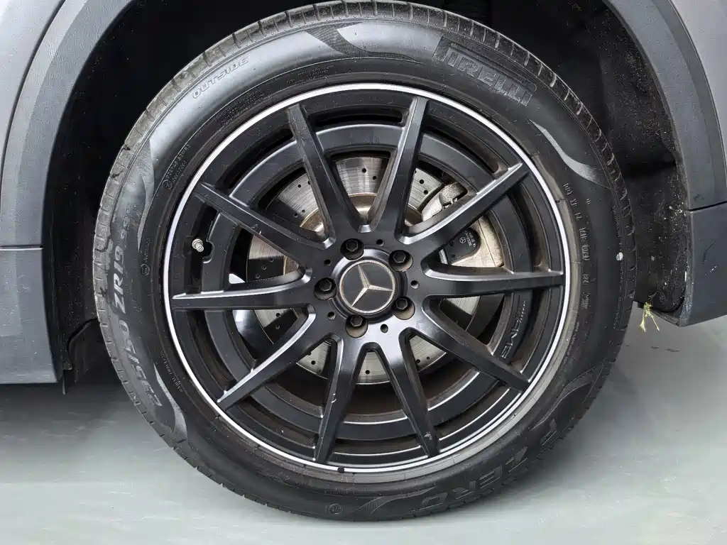 Mercedes-Benz GLA AMG — фото 9