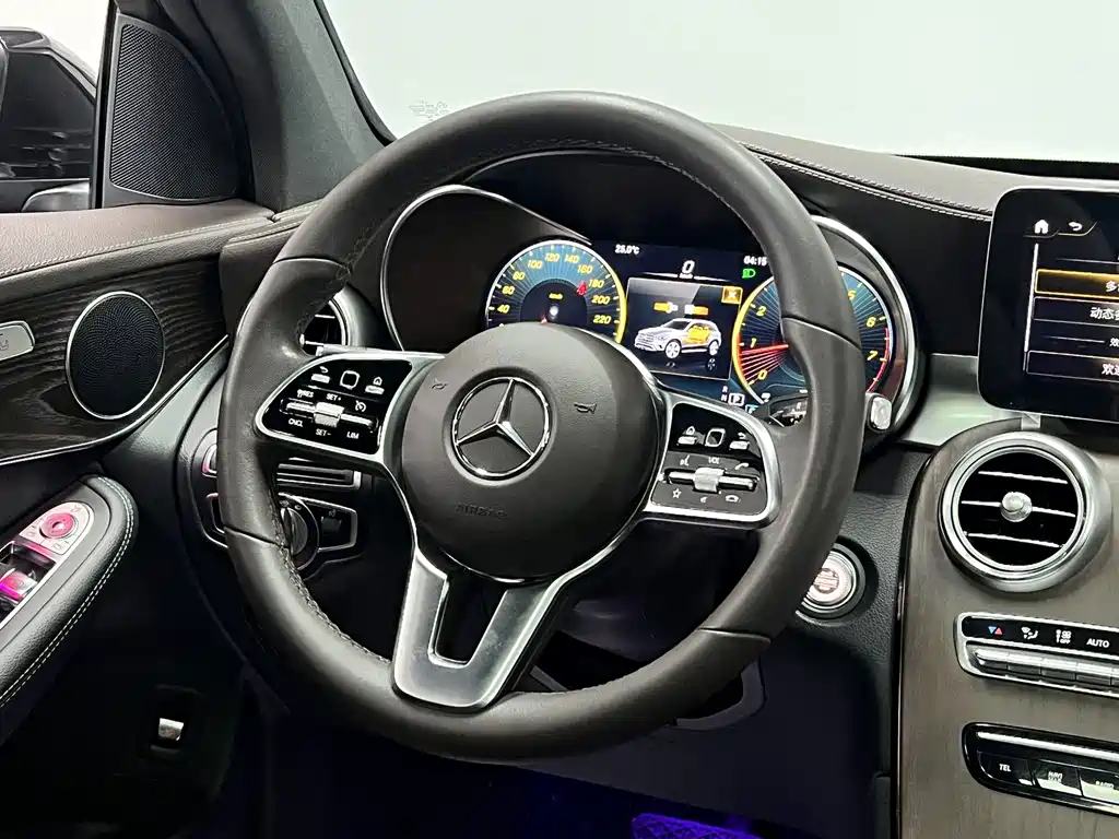 Mercedes-Benz GLC — фото 17