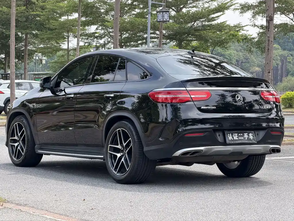 Mercedes-Benz GLE Coupe AMG — фото 9