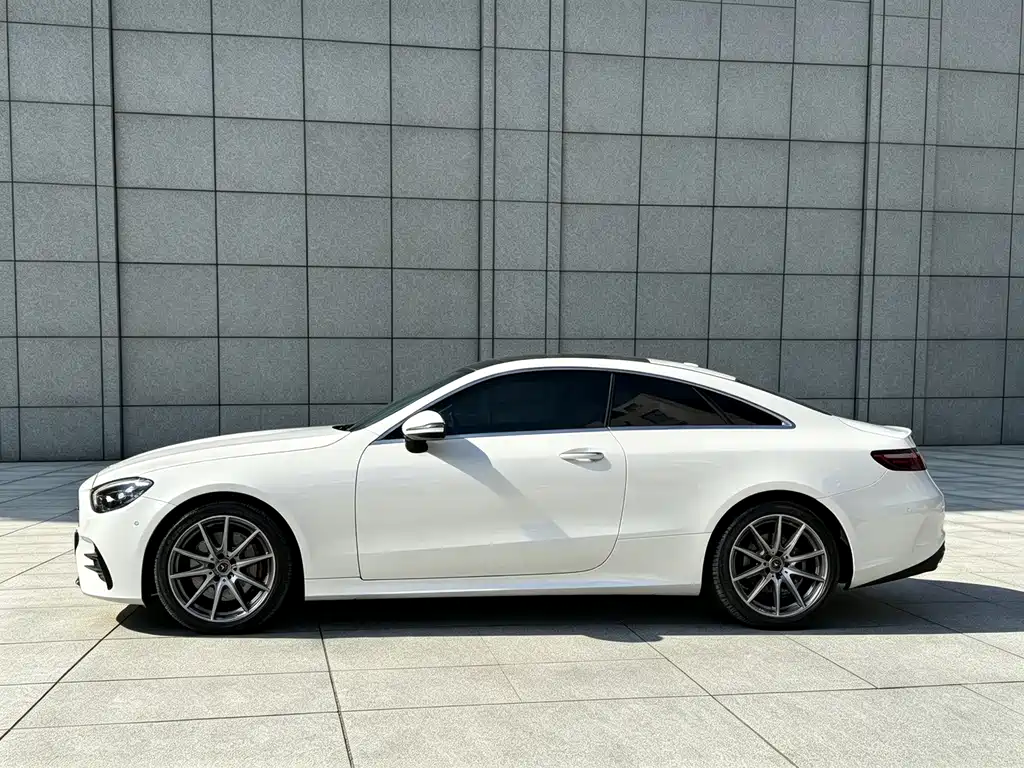 Mercedes-Benz E-Class (Import) — фото 4