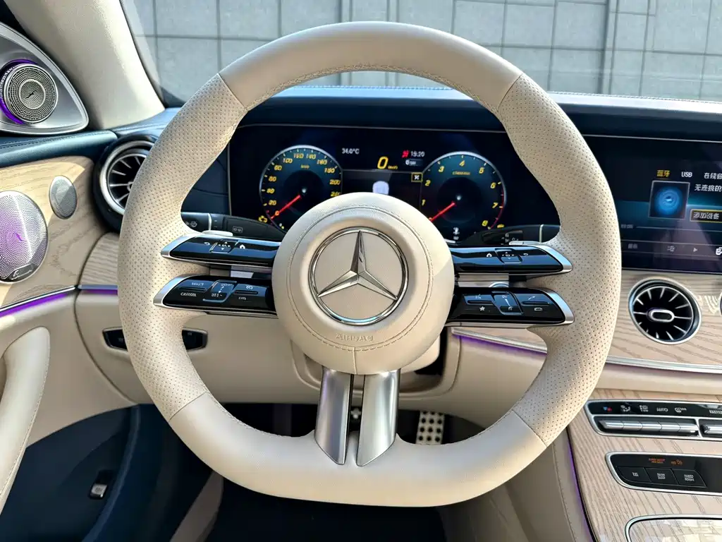 Mercedes-Benz E-Class (Import) — фото 9
