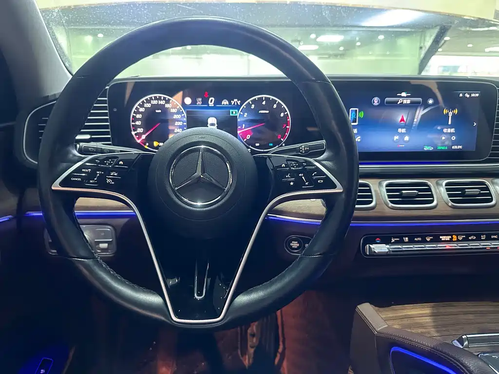 Mercedes-Benz GLE (Import) — фото 8