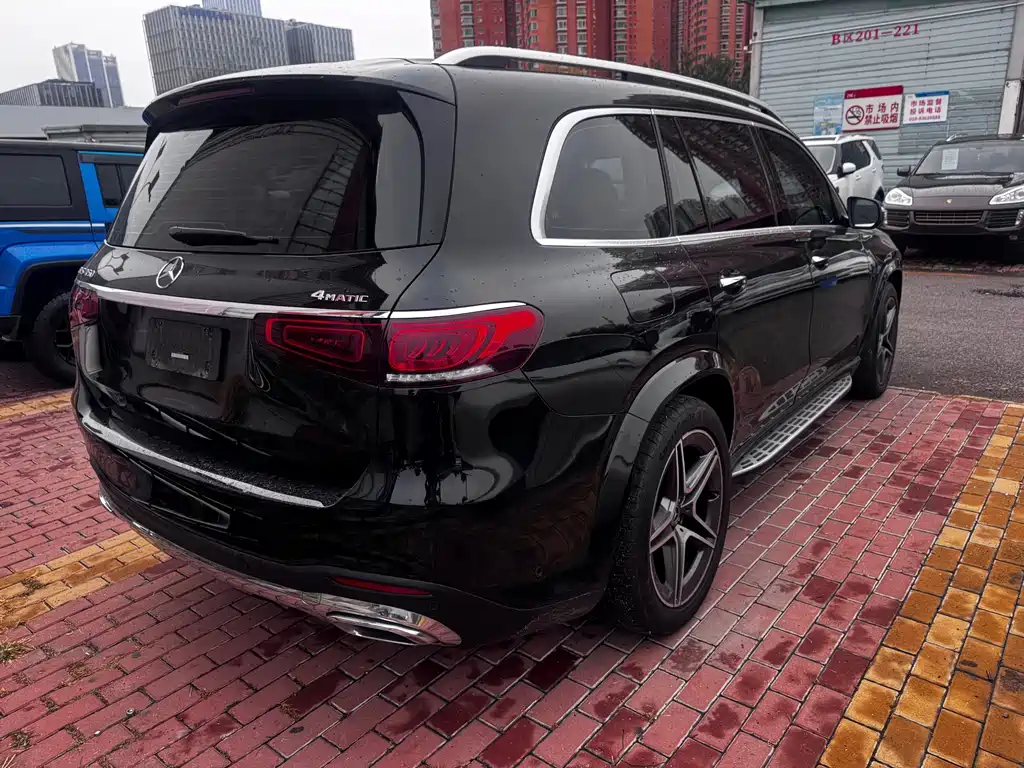 Mercedes-Benz GLS — фото 8