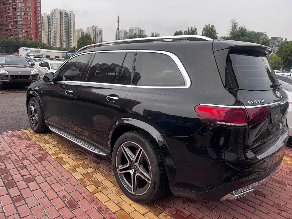 Mercedes-Benz GLS — фото 10