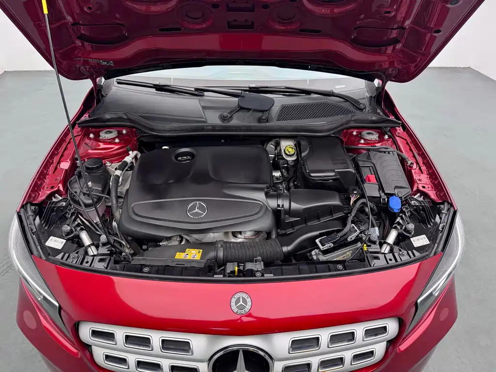 Mercedes-Benz GLA — фото 11