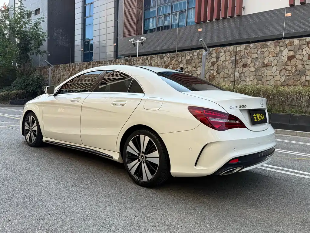 Mercedes-Benz CLA (Import) — фото 19