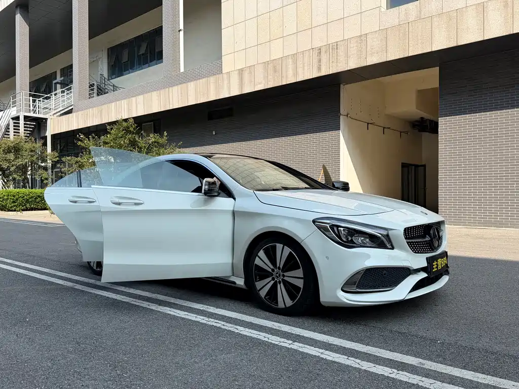 Mercedes-Benz CLA (Import) — фото 24