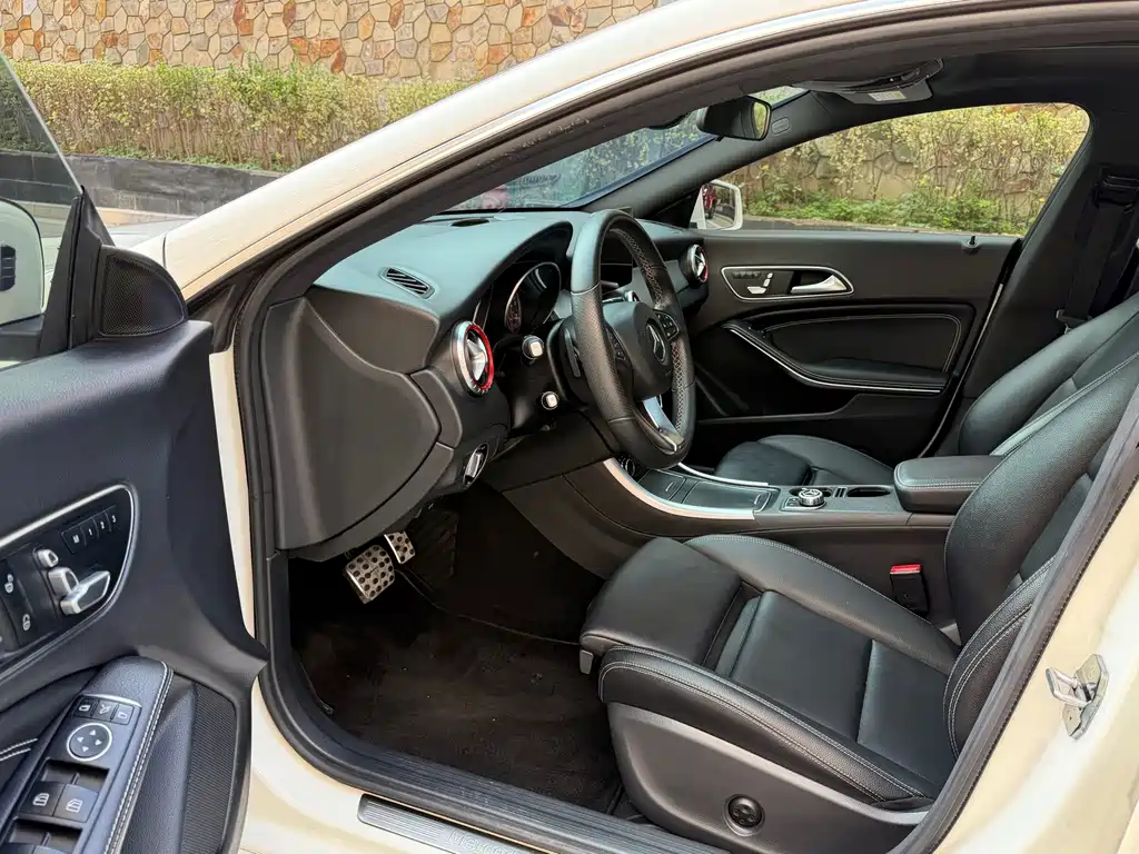 Mercedes-Benz CLA (Import) — фото 6