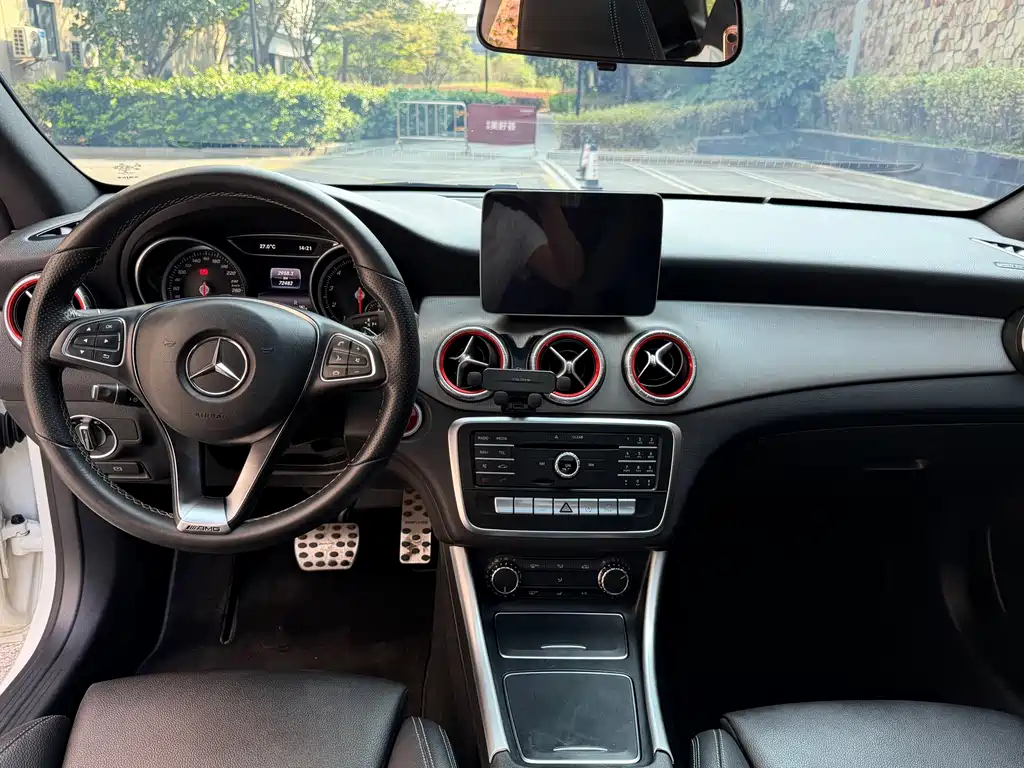 Mercedes-Benz CLA (Import) — фото 7