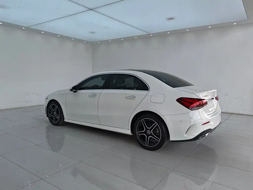 Mercedes-Benz A-Class — фото 6