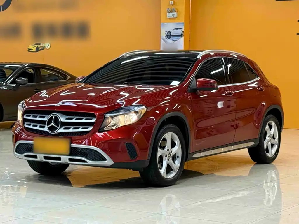 Mercedes-Benz GLA — фото 11