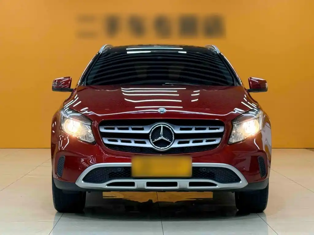 Mercedes-Benz GLA — фото 10