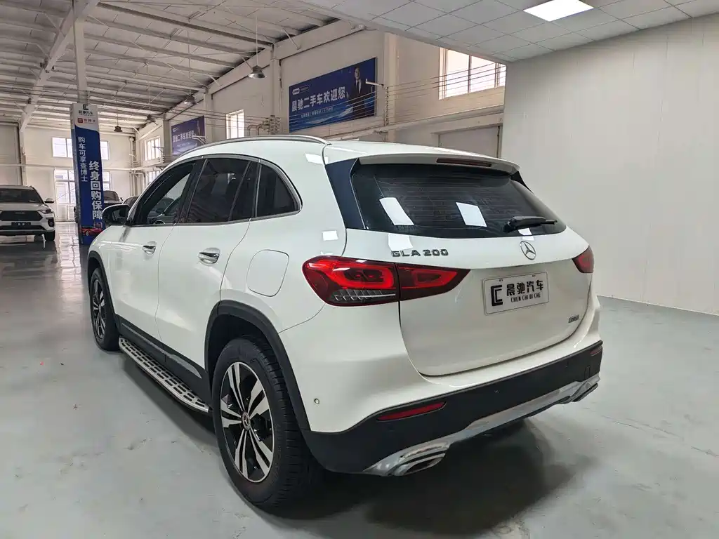 Mercedes-Benz GLA — фото 6