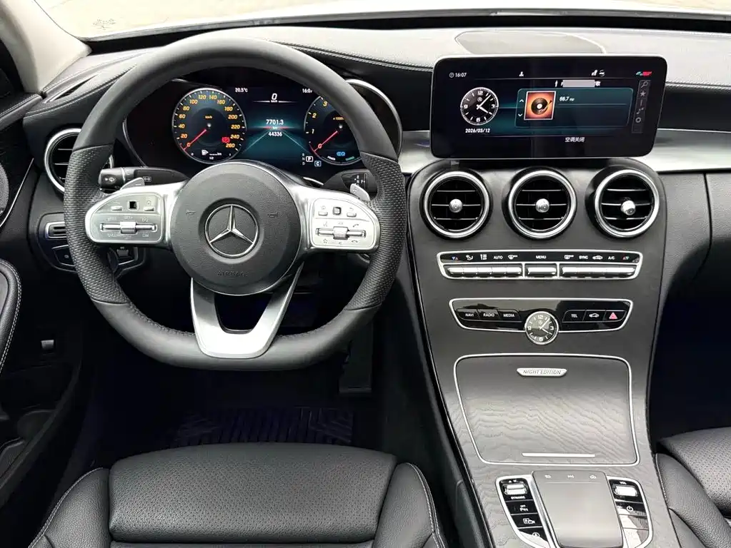 Mercedes-Benz C-Class — фото 10