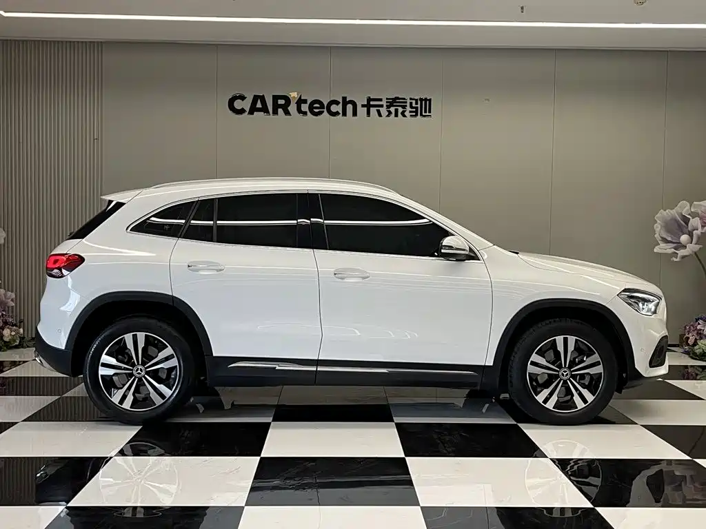 Mercedes-Benz GLA — фото 4