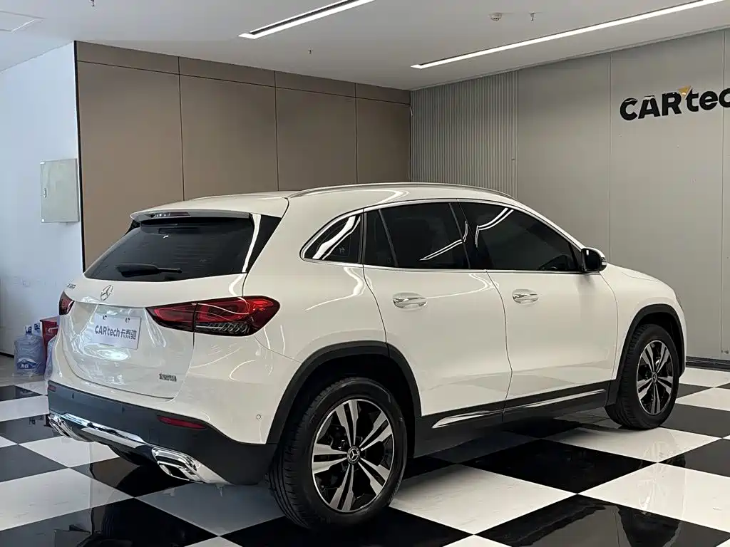 Mercedes-Benz GLA — фото 5