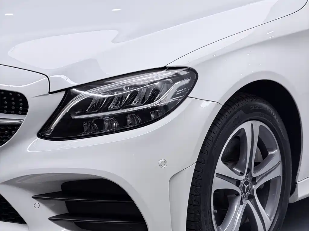 Mercedes-Benz C-Class — фото 18