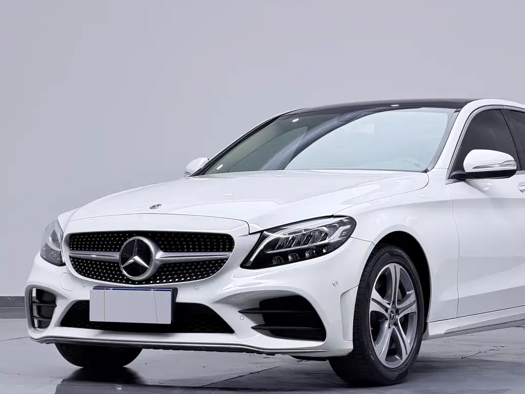 Mercedes-Benz C-Class — фото 19