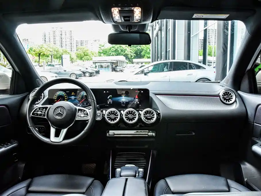 Mercedes-Benz GLA — фото 19