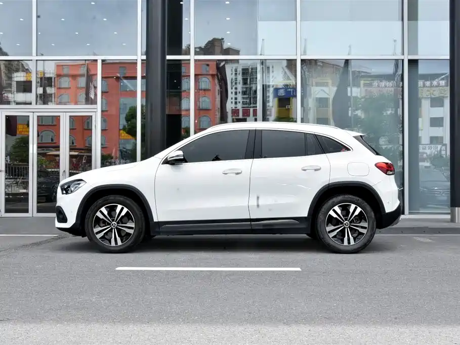Mercedes-Benz GLA — фото 3