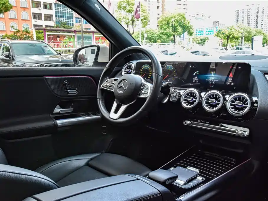 Mercedes-Benz GLA — фото 21