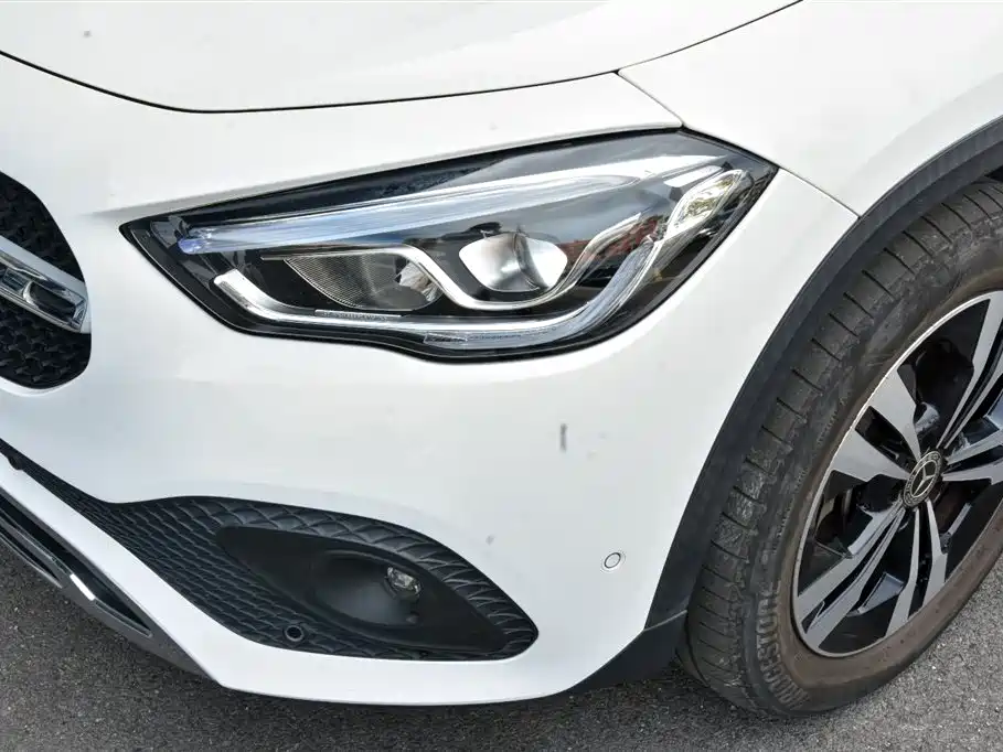 Mercedes-Benz GLA — фото 5