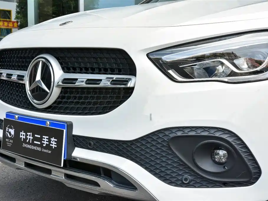 Mercedes-Benz GLA — фото 6