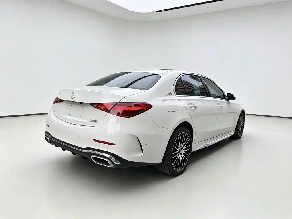 Mercedes-Benz C-Class — фото 11