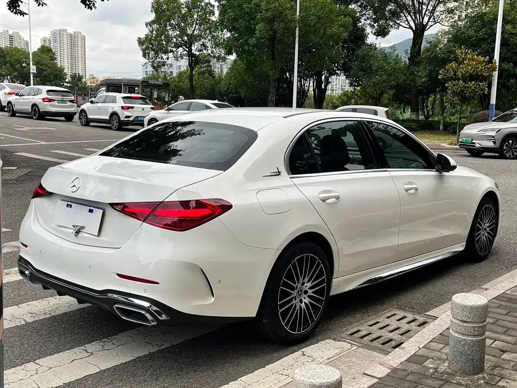 Mercedes-Benz C-Class — фото 13