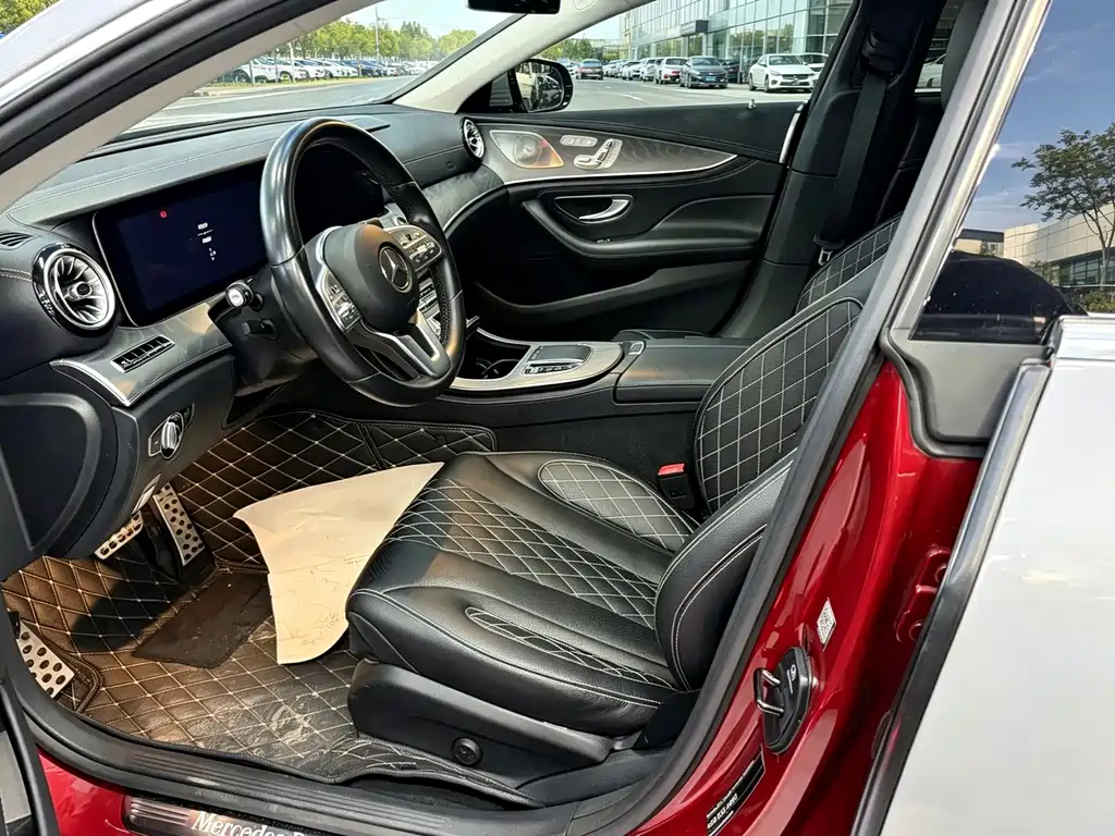 Mercedes-Benz CLS — фото 3