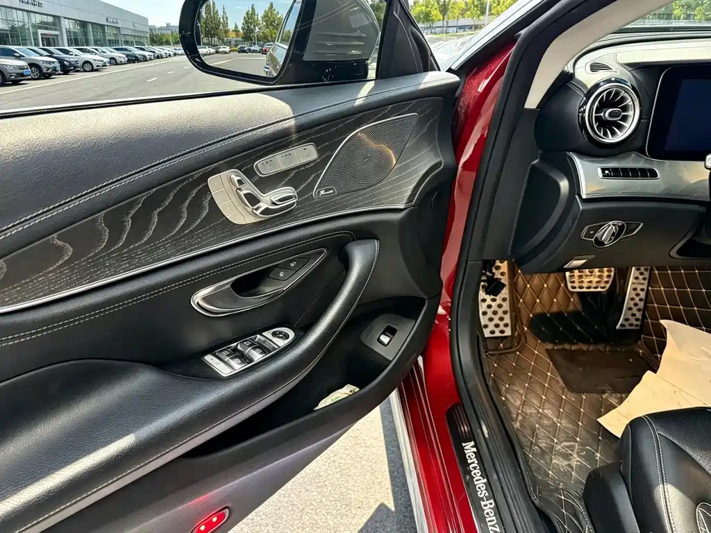 Mercedes-Benz CLS — фото 4
