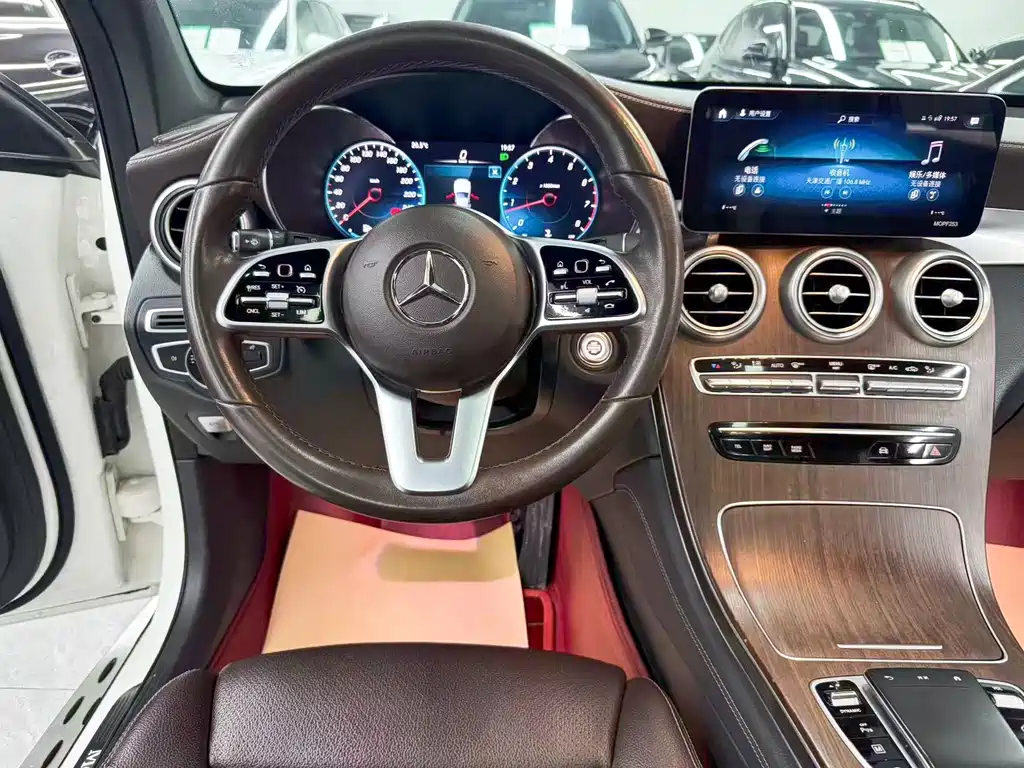 Mercedes-Benz GLC — фото 18