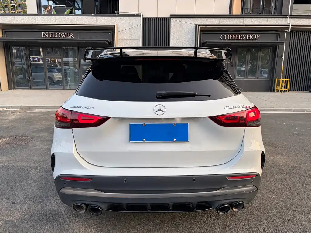 Mercedes-Benz GLA AMG — фото 3
