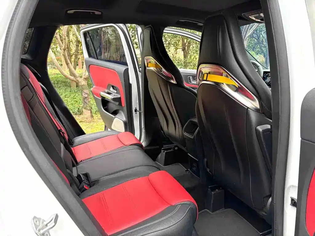 Mercedes-Benz GLA AMG — фото 8