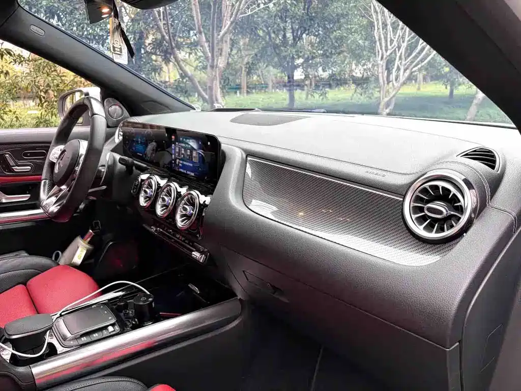 Mercedes-Benz GLA AMG — фото 10