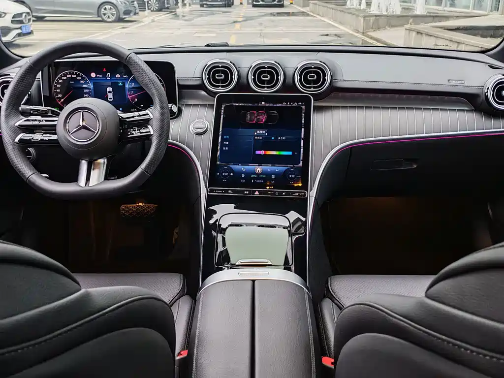 Mercedes-Benz C-Class — фото 20