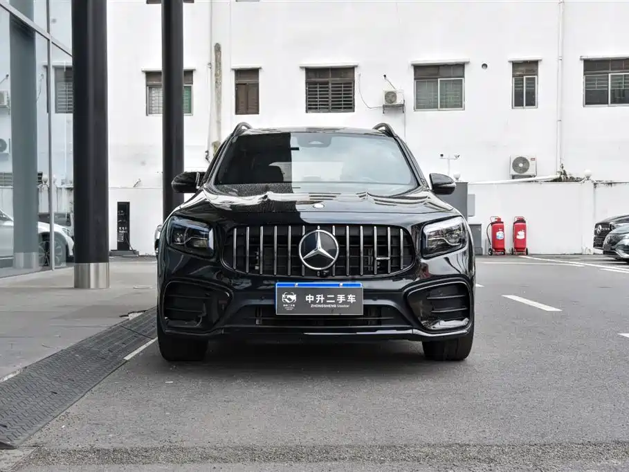 Mercedes-Benz GLB AMG — фото 2