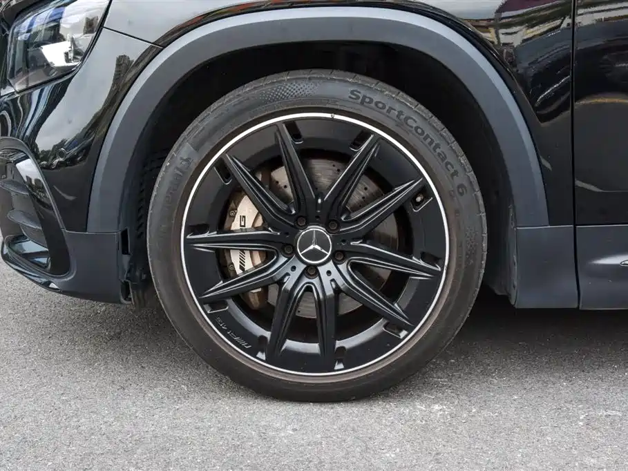 Mercedes-Benz GLB AMG — фото 4