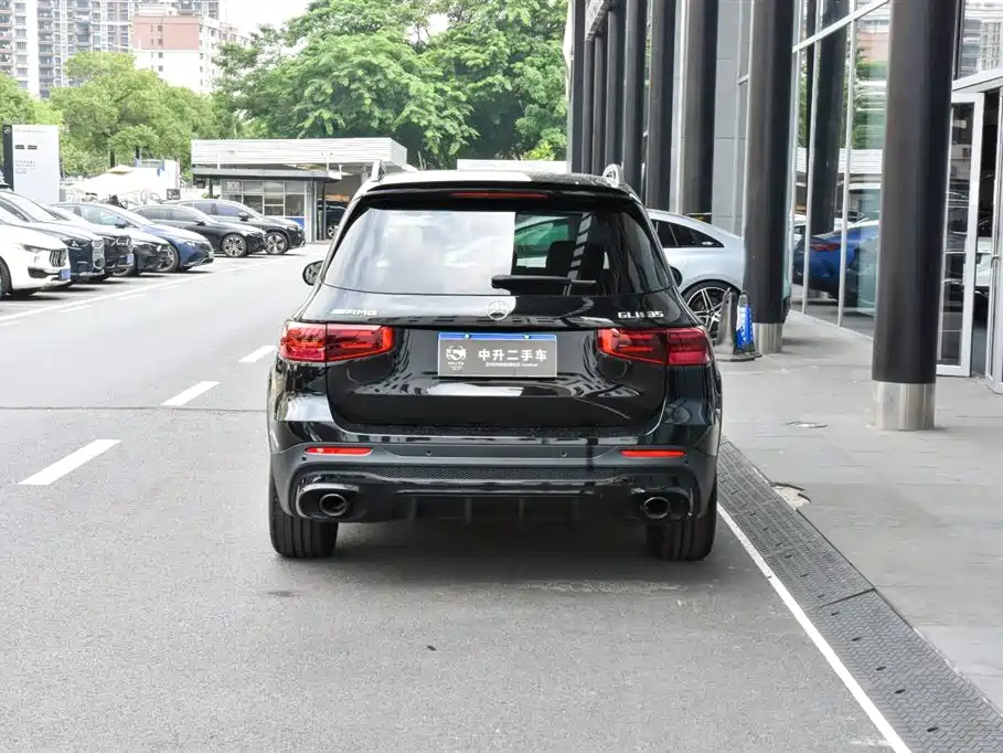 Mercedes-Benz GLB AMG — фото 8