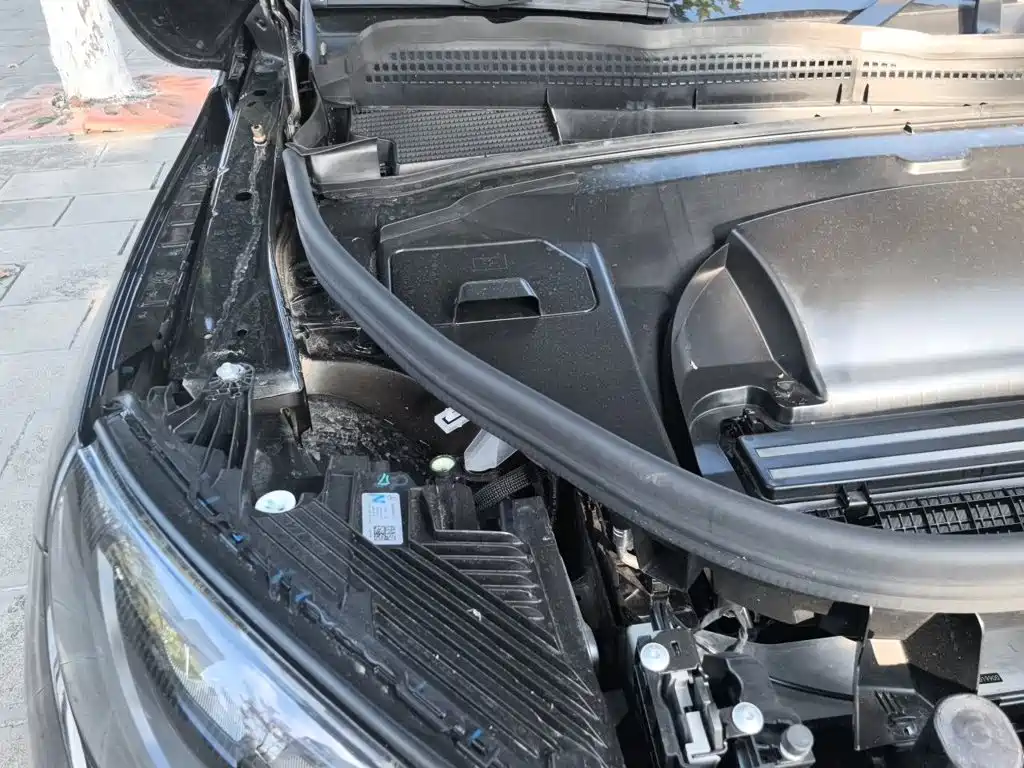 Mercedes-Benz EQE SUV — фото 21